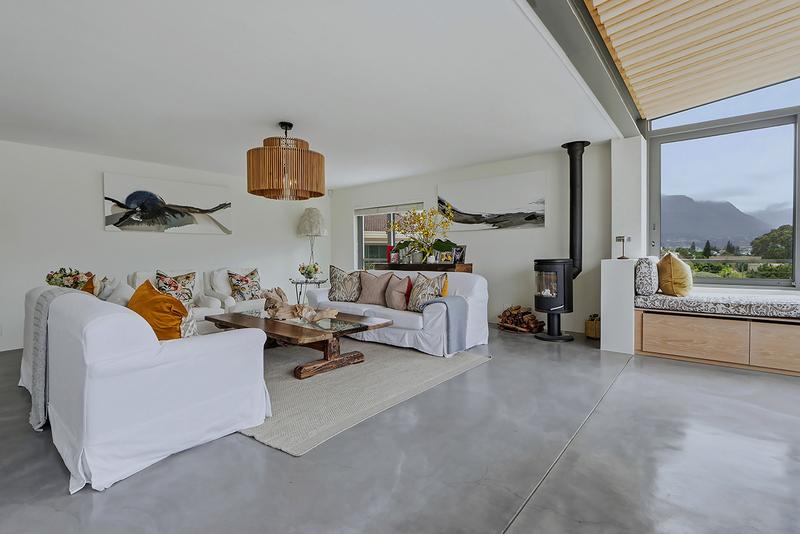 4 Bedroom Property for Sale in Hout Bay Western Cape